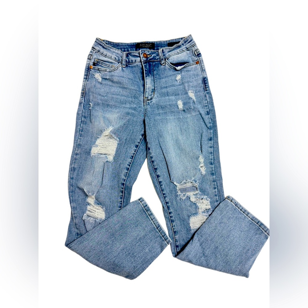 Judy Blue Jeans Distressed Boyfriend